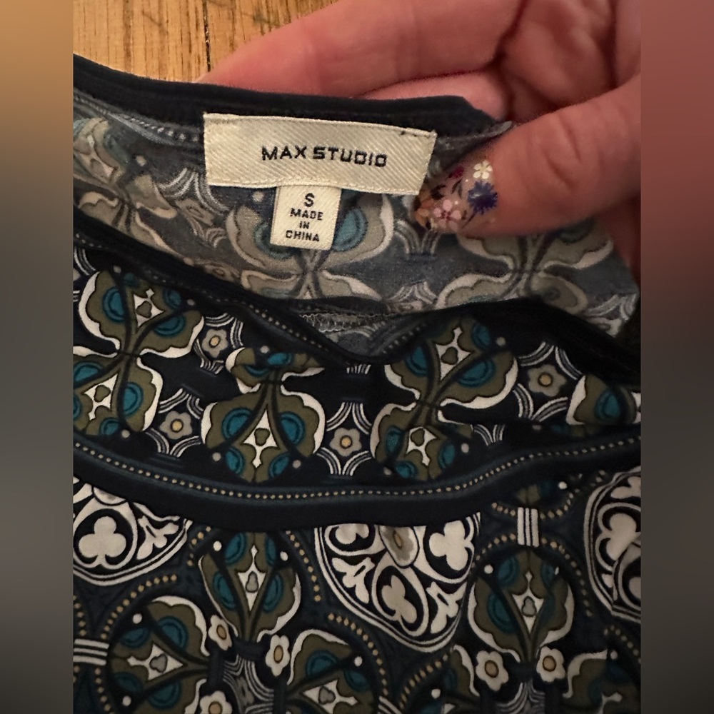 Max Studio Dress size small - Picture 2 of 6